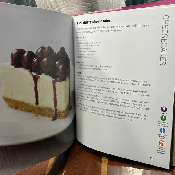 Every day easy cakes & cupcakes recipe book - Picture 11 of 12